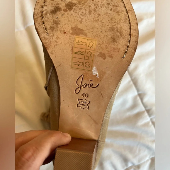 Joie Dalton Suede Western
Bootie Leather Size
EUR 40 size 10 US IN TAUPE Cement - Picture 10 of 16